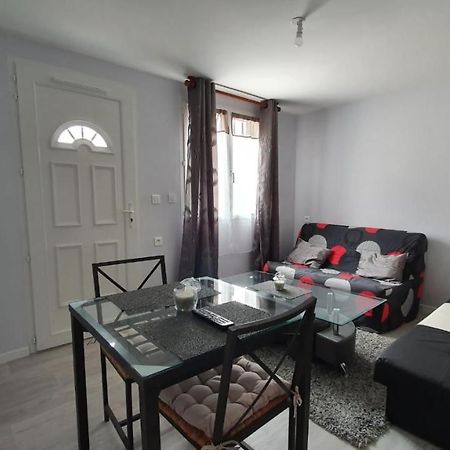Appartement Neuf Dans Maison Villargondran Exterior photo